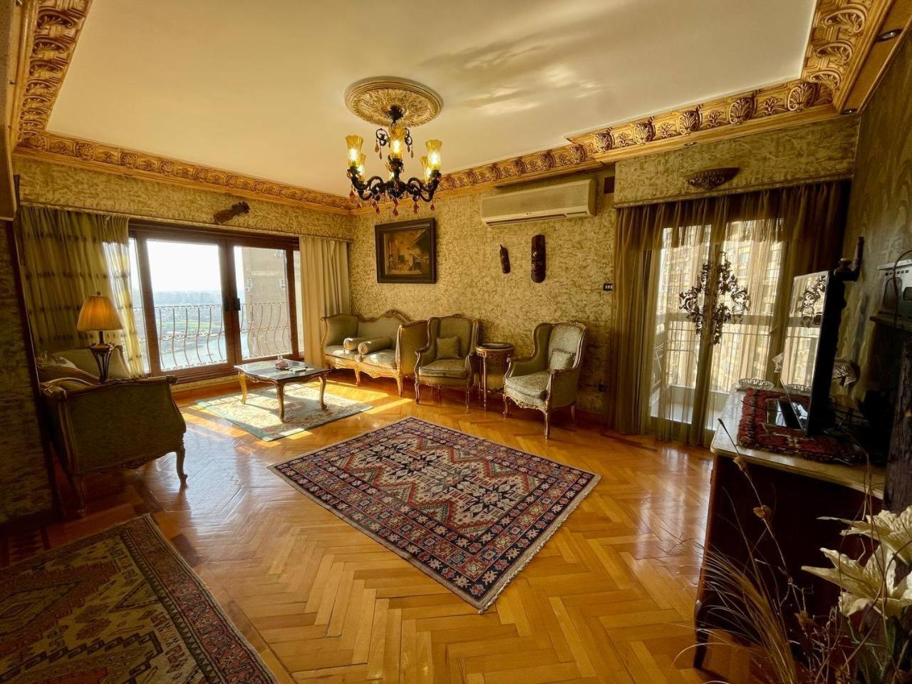 Luxury Living Nile In Star Towers, Maadi